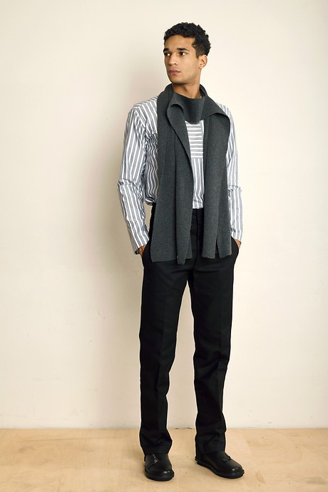 Pee-Shirt, Flat Pant, Schal Non-volatile Pee-Shirt, Flat Pant, Schal Non-volatile